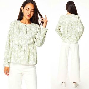 Roller Rabbit Caxias Ivy Shirt Sage Green White Floral Size Small Blouse. B